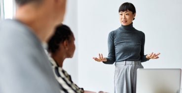 10 important leadership qualities